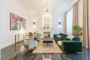Marble Inn - Palace district